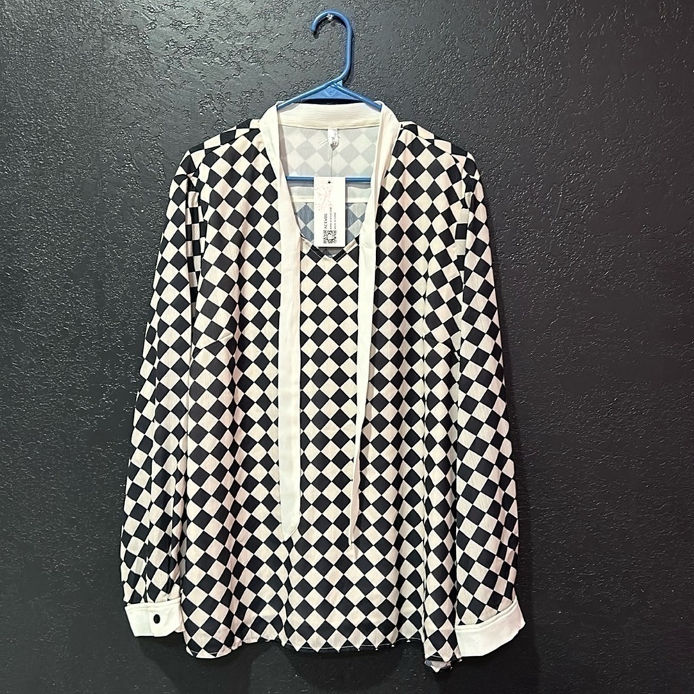 ACEVOG Checkered long sleeve blouse with tie Size XXXL NWT NC0258